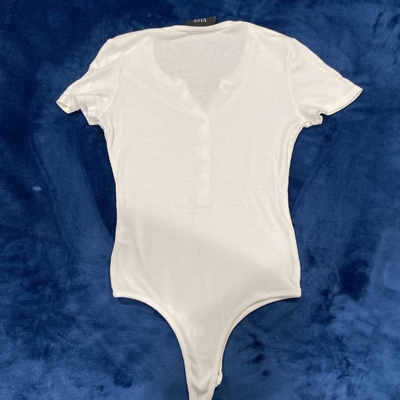 VICI White Bodysuit. Size: Small - Picture 2 of 6
